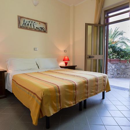 B&B Casa Cosmano Brancaleone Marina Luaran gambar
