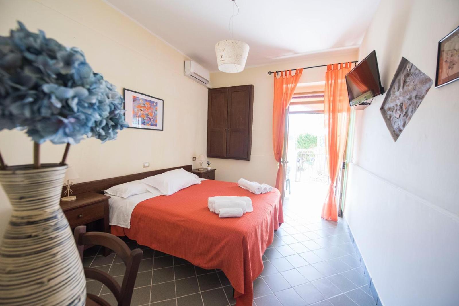 B&B Casa Cosmano Brancaleone Marina Luaran gambar