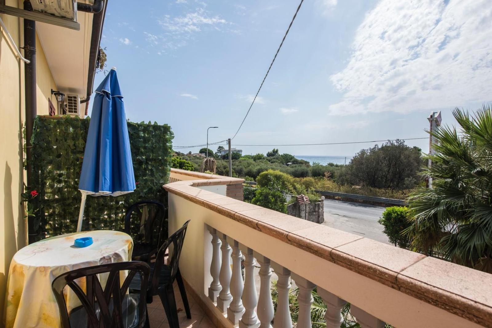 B&B Casa Cosmano Brancaleone Marina Luaran gambar
