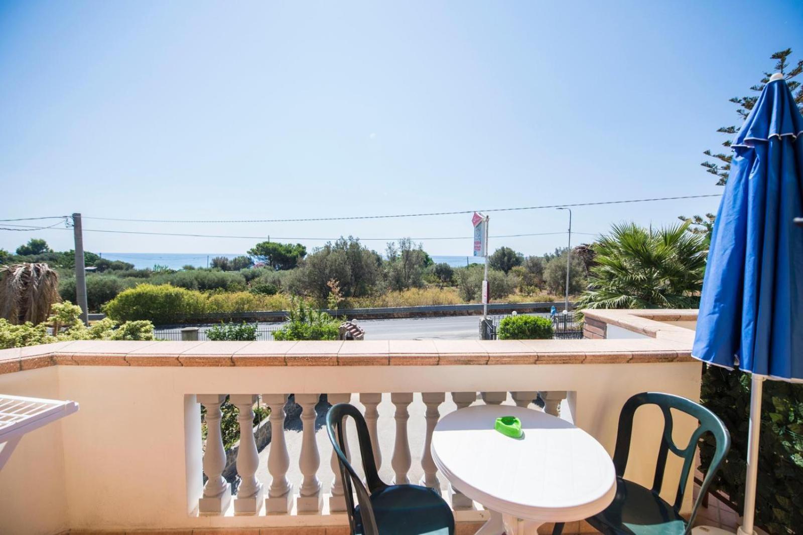 B&B Casa Cosmano Brancaleone Marina Luaran gambar
